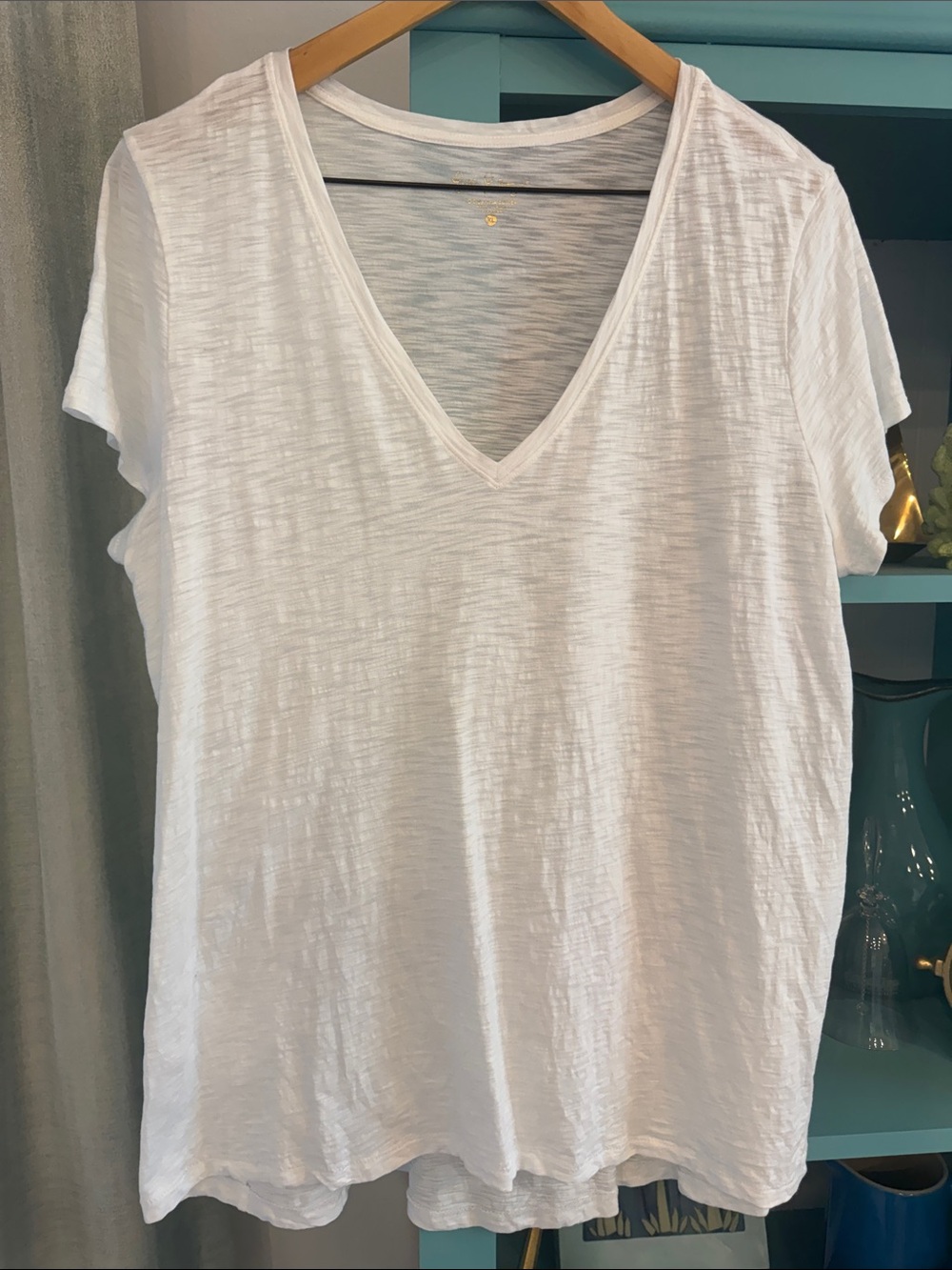 Lilly Pulitzer Etta White V-Neck Short Sleeve Tee XL EEUC